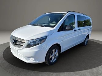 2017 Mercedes-Benz Metris WORKER Passenger