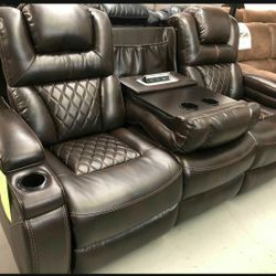 Warnerton Chocolate Power Reclining Sofa / couch 1569