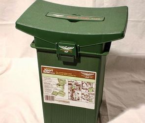 VINTAGE FENWICK SEAT/TACKLE BOX/COOLER MADE IN USA 30$ FIRM
