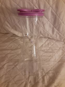 3 purple Rubbermaid Carafe