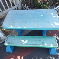 Kids Outdoor Table 