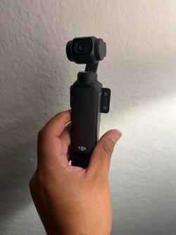 DJI osmo Pocket 3 Gimbal Camera with single DJI mic
