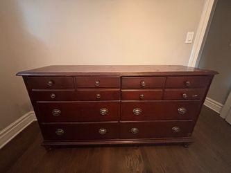 Dresser