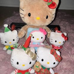 Hello Kitty Plush Holiday Bundle 