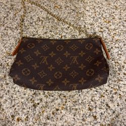 Lv Purse 