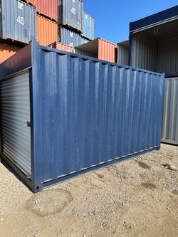 CUSTOM 15FT SHIPPING CONTAINER – ROLL UP DOOR ENTRY