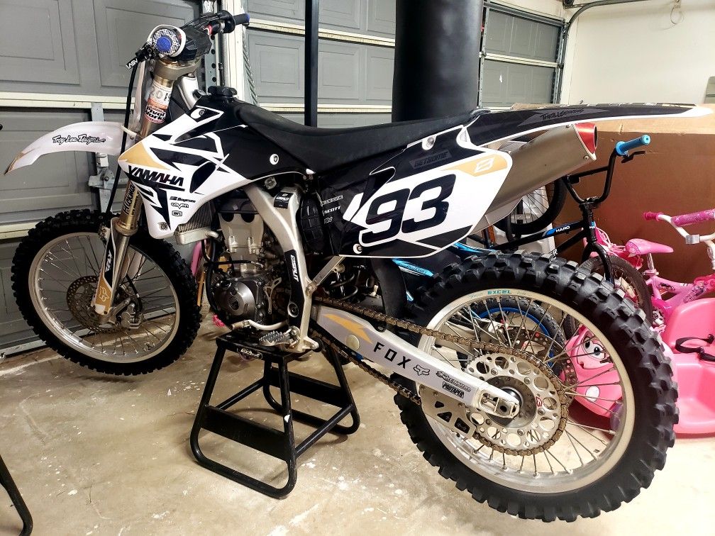 06 Yamaha yz450f Dirt bike for Sale in Bakersfield, CA OfferUp