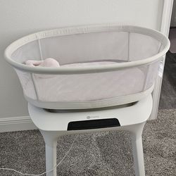 4moms Mamaroo Bassinet