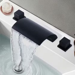 Double-Handle Tub Deck Mount Roman Tub Faucet Waterfall Bathtub Filler in Matte Black F8