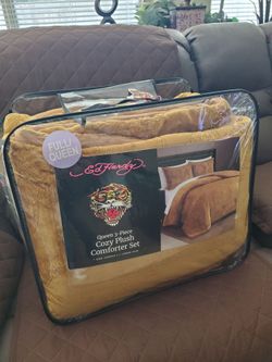 Comforter 3 piece Set Full/Queen