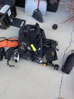 Scuba Dive BCD & Regulator