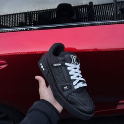 Louis Vuitton Trainer Monogram 