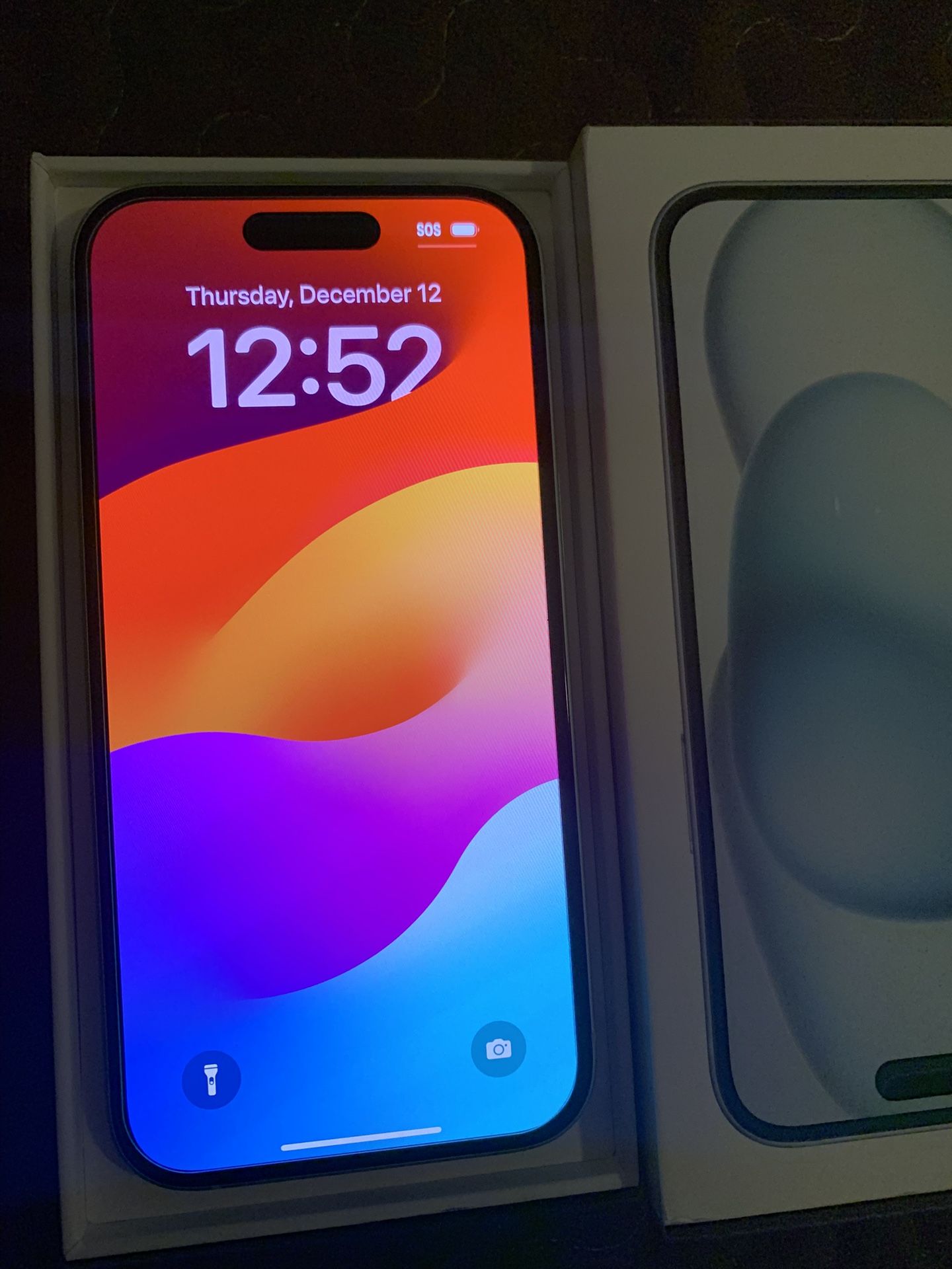 iPhone 15 - T-Mobile , Metro 128 gb