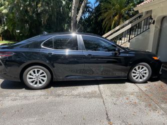 2023 Camry LE with sunroof