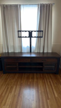 Tv stand