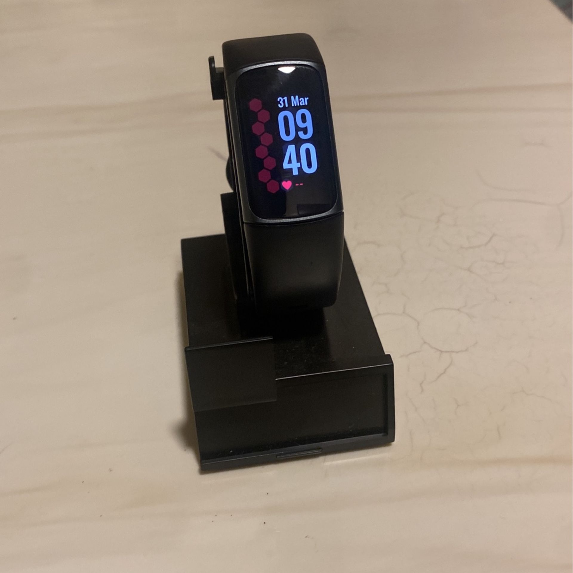 Fitbit Charge 5