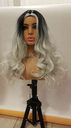 Long White Wavy Wig