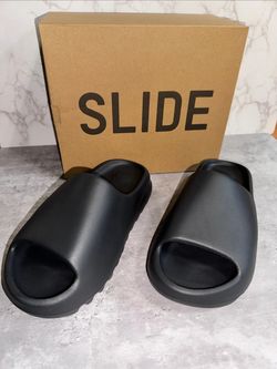 Black Yeezy Slides