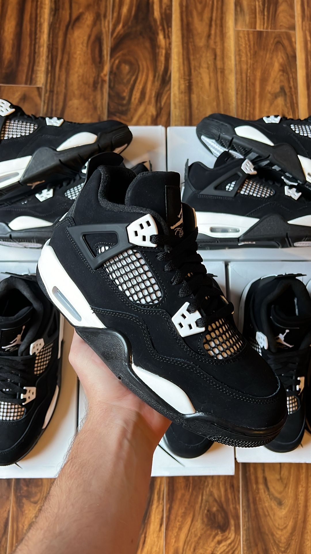 Jordan 4 Retro ‘White Thunder’