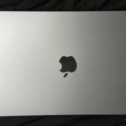 14’ Macbook Pro M2 Pro Chip 16GB RAM 512GB SSD