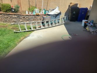 Louville 20 ft Aluminum Ladder