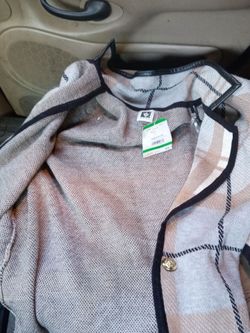 A brand new ann Klein sweater