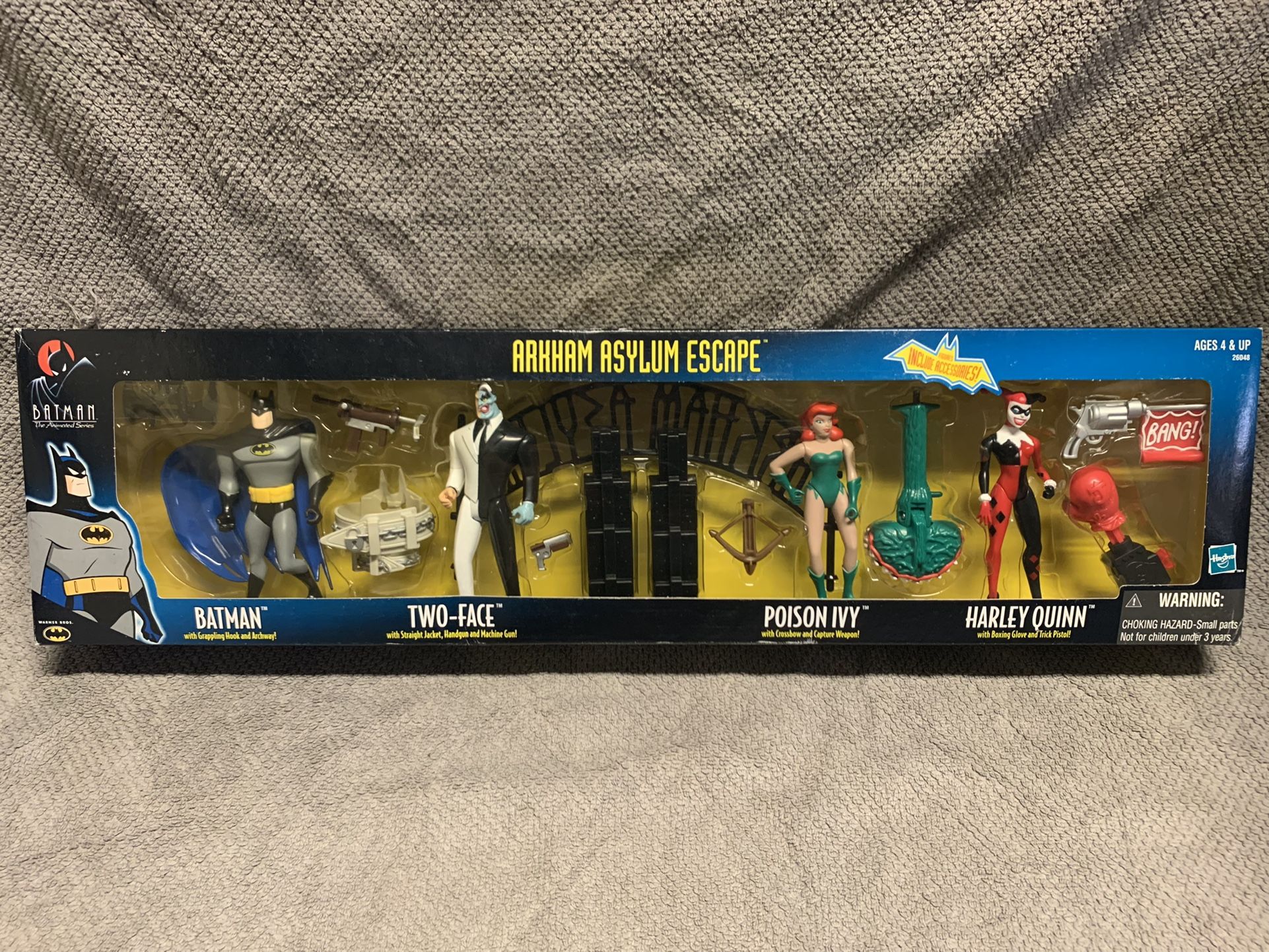 2000 BATMAN The Animated Series Toys “”R” Us Exclusive ARKHAM ASYLUM ESCAPE by Hasbro