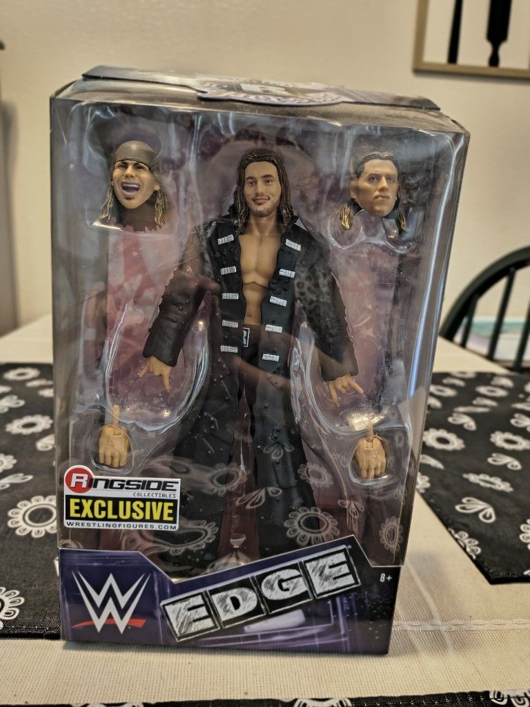 Ringside Exclusive Edge Heads Elite
