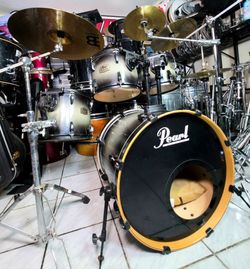 Pearl elx complete Drum set !! 🥁  $550 or best offer !!