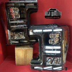 Ford F250. 2017. 2019 Headlights.