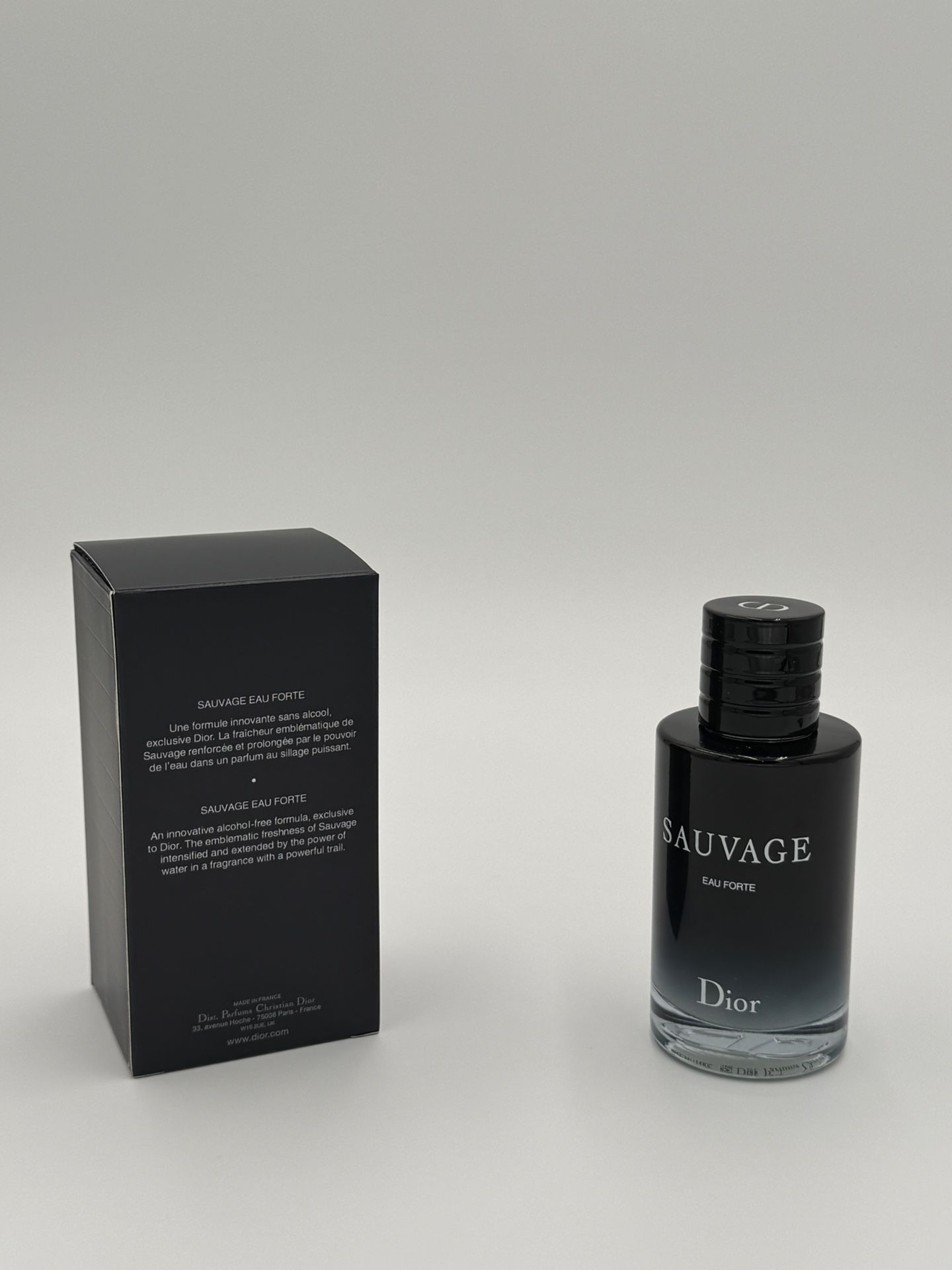 Dior Sauvage Eau de Parfum oz (100ml)