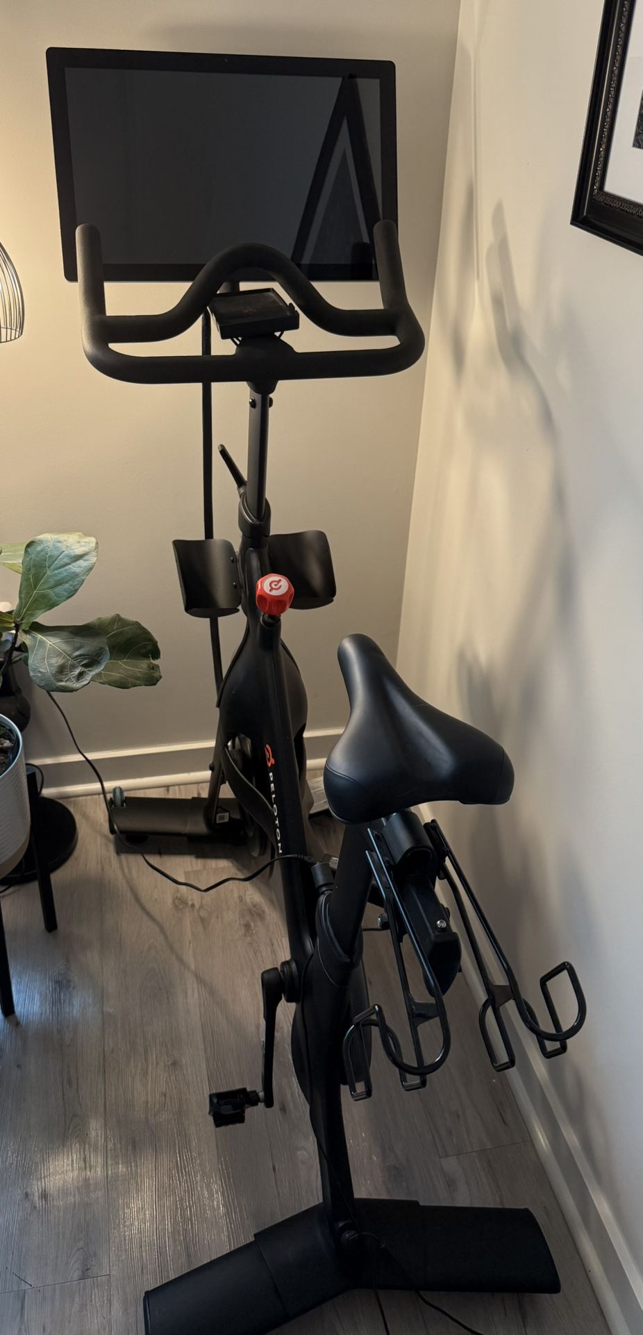 Peloton Bike – Excellent Condition + Shoes + Extras
