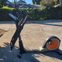 NordicTrack E5VI Compact Folding Elliptical