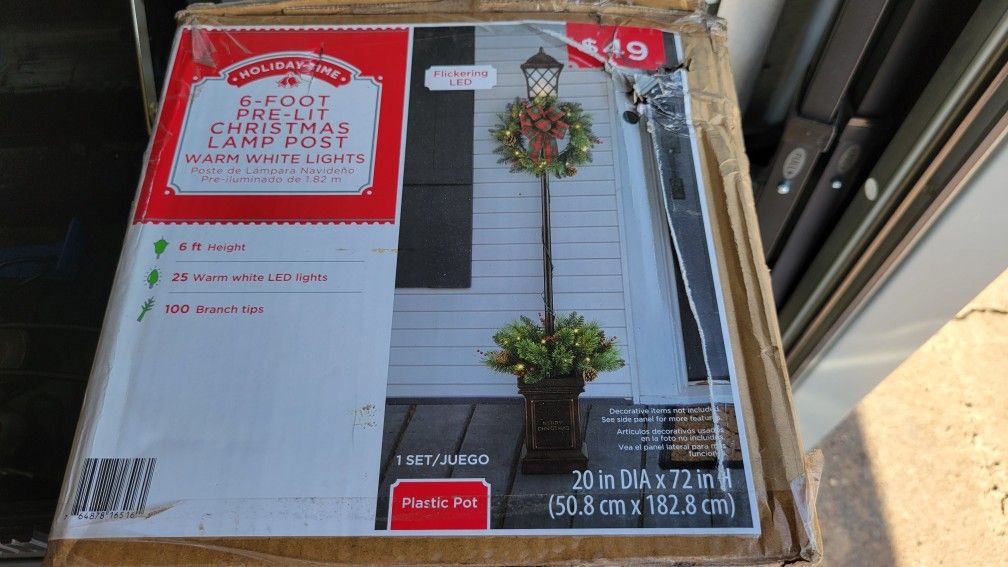 Christmas Light Pole