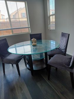 glass Table With 4 Chairs