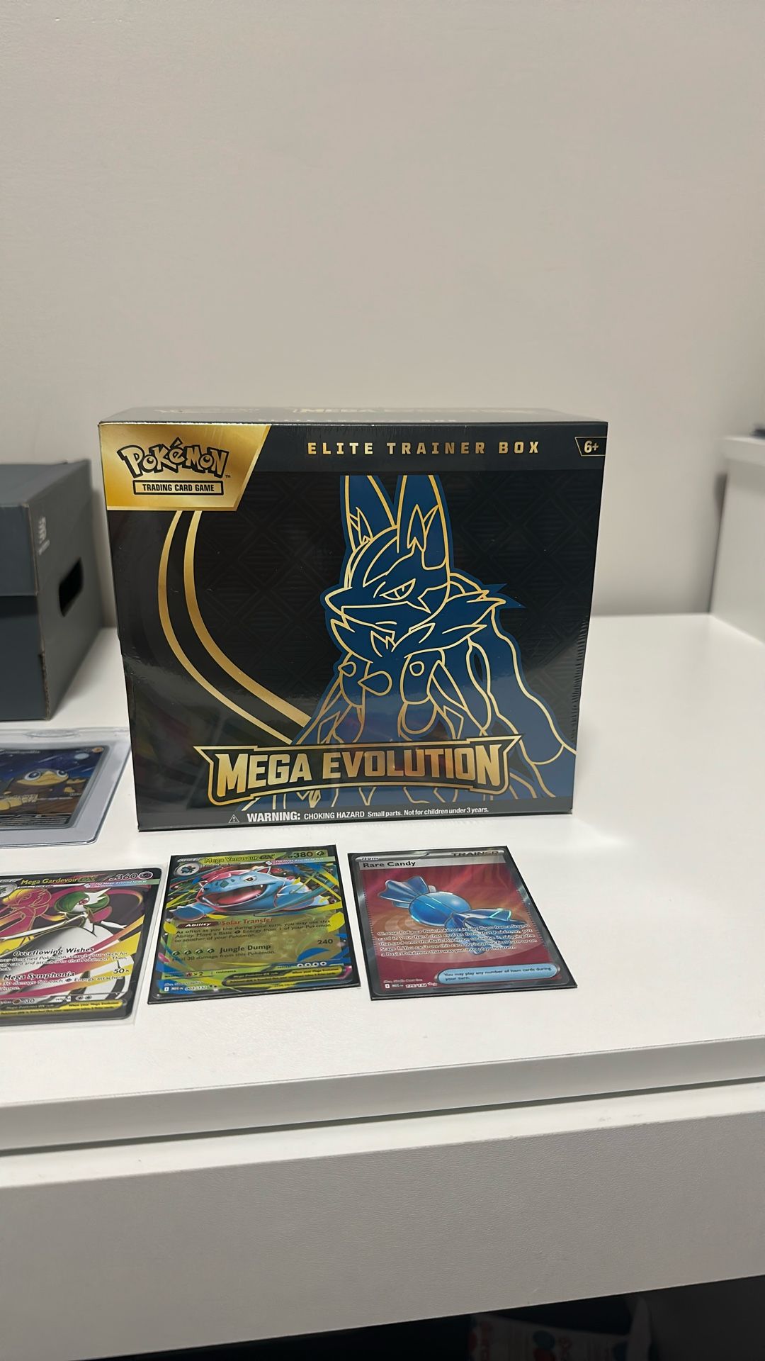 Pokemon Mega Evolution Elite Trainer Box