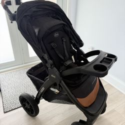 Chicco Bravo Primo Trio Stroller w/ Car Seat