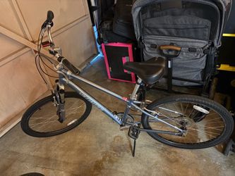 Adult Specialized Mountain/Hybrid Bike