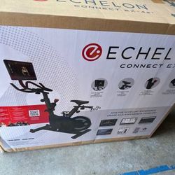 Brand New Echelon Smart Connect Indoor Cycling Bike 4s+ 15.6inch LCD Exercise Cycle