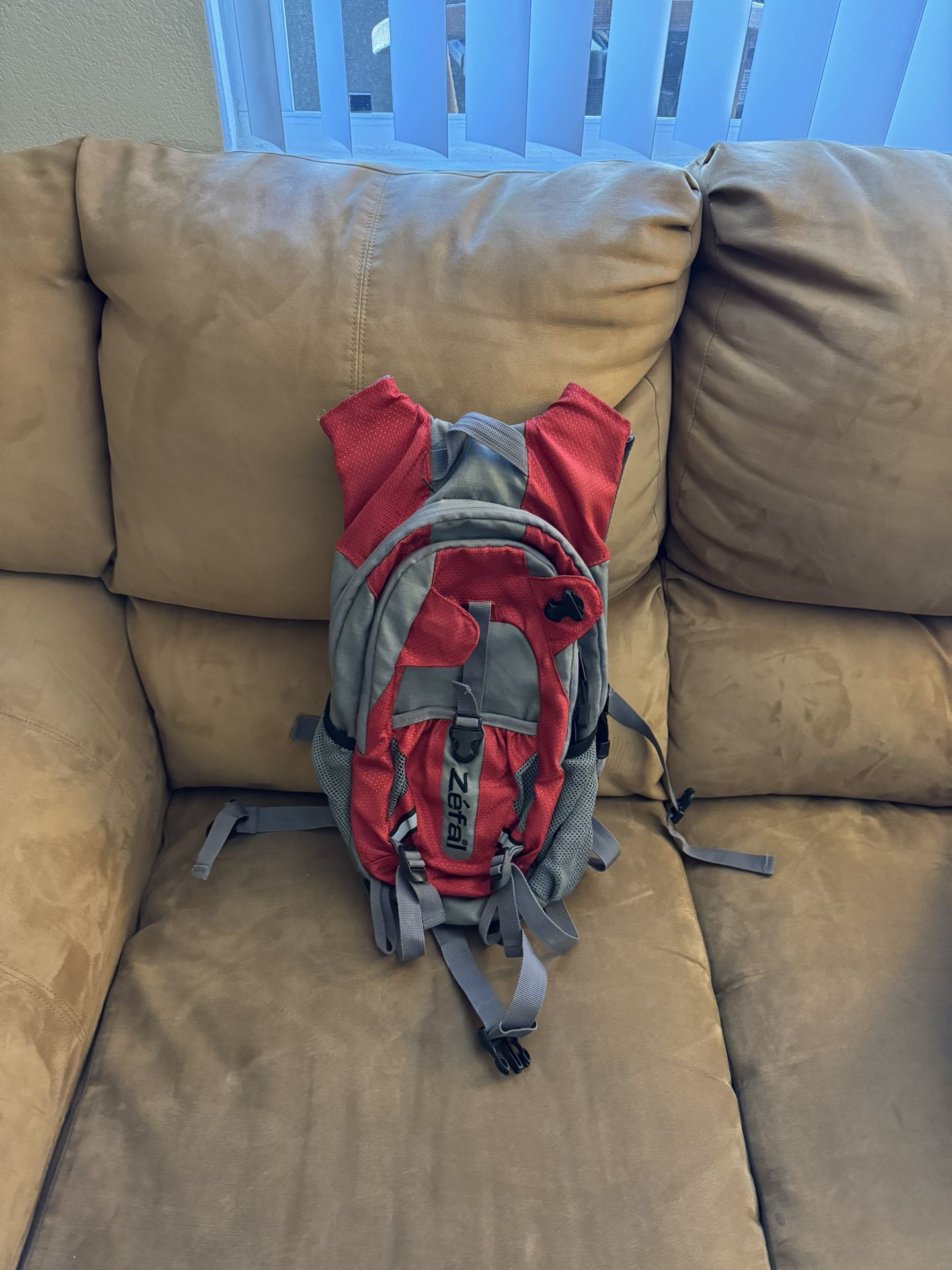 Zefal Light Hiking backpack