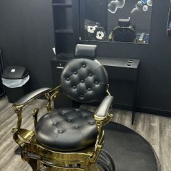 Barber Chair, Set Up 