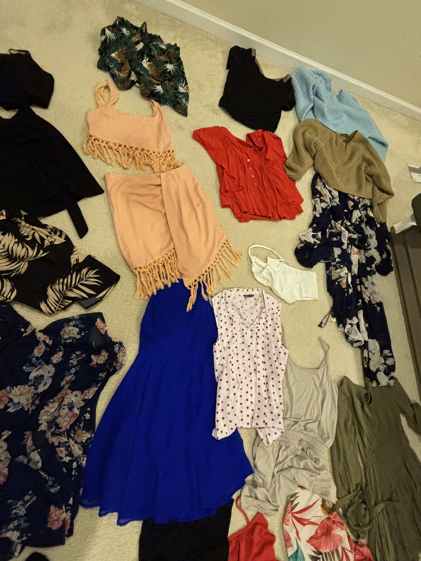 Size medium , Selling As A Group