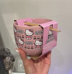 Hello Kitty Ceramic Bowl W/ Chopsticks 🍜