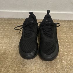 Nike Air Max 270 – Size 10 (Used)