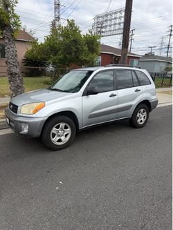 2003 Toyota R4
