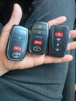Toyota car key fobs/llaves con control para carros