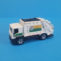 2008 Matchbox Garbage Truck in white collectible toy vehicle