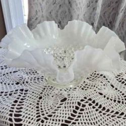 Fenton Hobnaiil Bowl