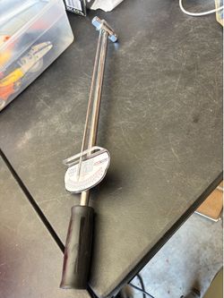 Like new 1/2 inch Torque Wrench