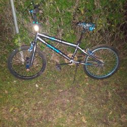 BMX BIKE